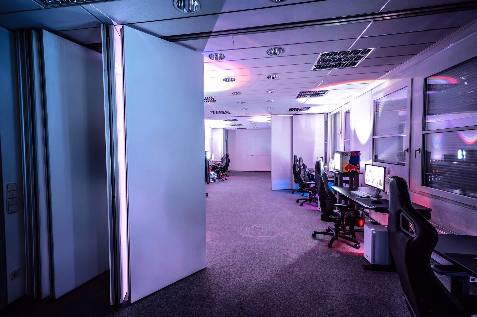 Exploring the Evolution of Multiplayer Gaming: From Couch Co-op to Global Arenas